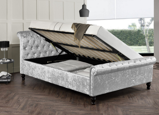 Υδραυλικά έμβολα κρεβατιού Chesterfield Ottoman Sleigh από μαλακό βελούδο με τεράστια αποθήκη